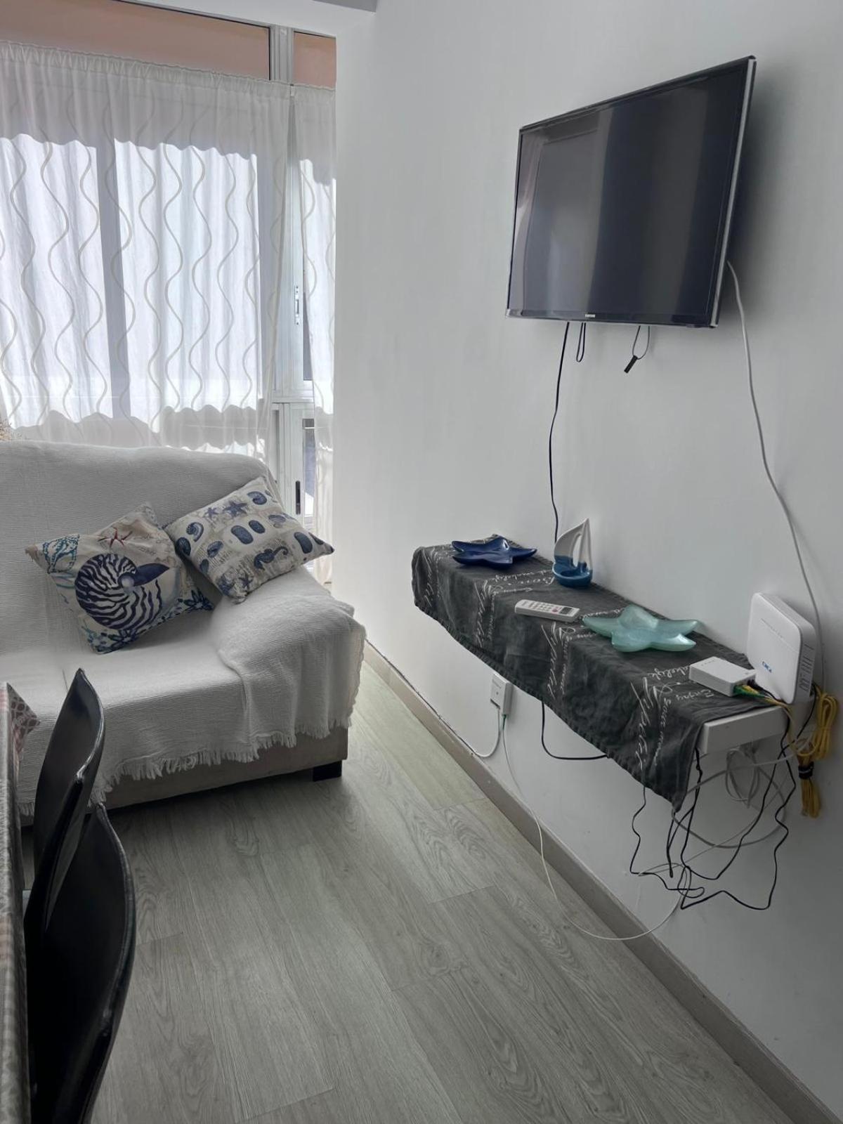 Apartamento Reina Playa Valencia Apartment ภายนอก รูปภาพ